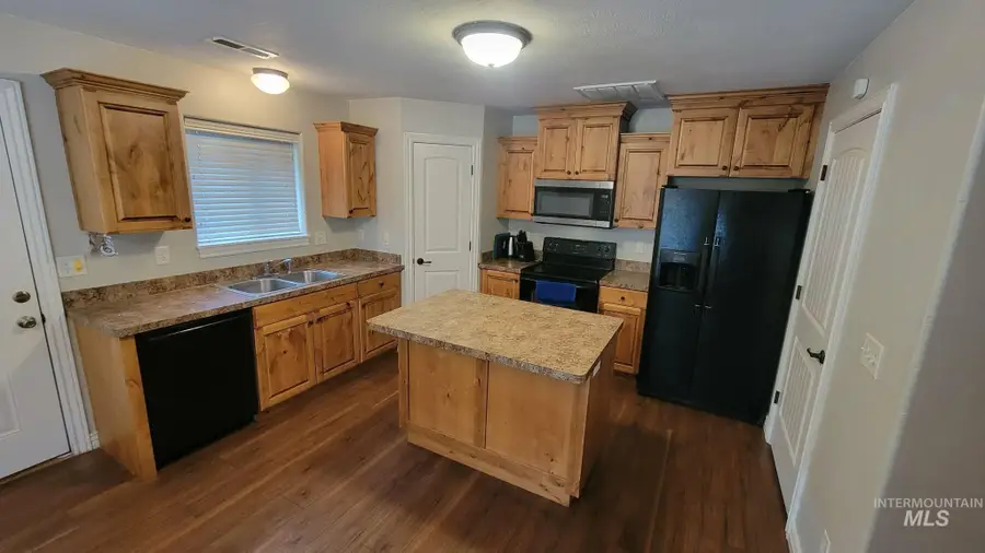 470 Sunflower Rd, Rexburg, ID 83440 - #3