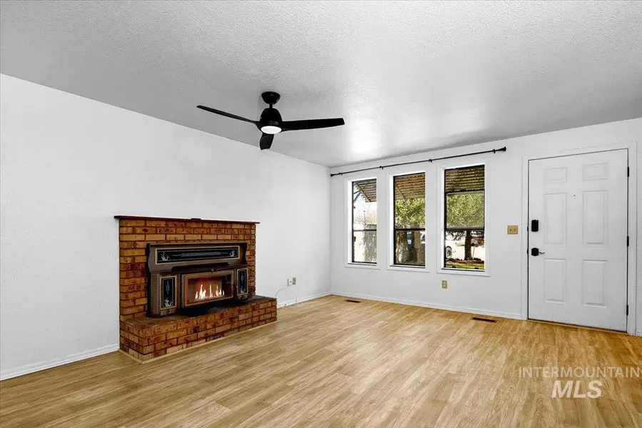 2719 N Aster Ave, Boise, ID 83704 - #3