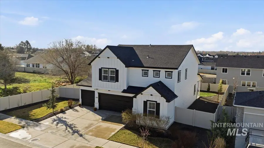 11121 W Soaring Hawk St, Star, ID 83669 - #3