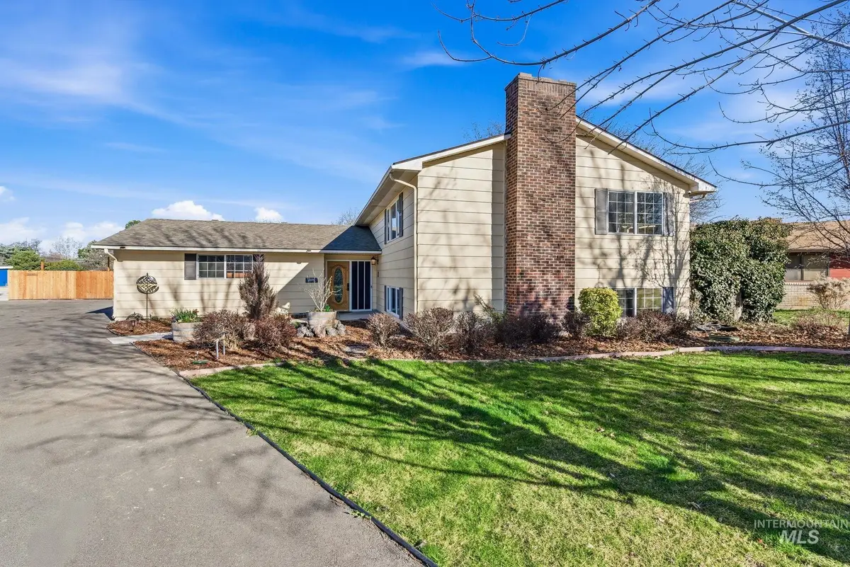 2072 Crystal Way, Boise, ID 83706 - #1