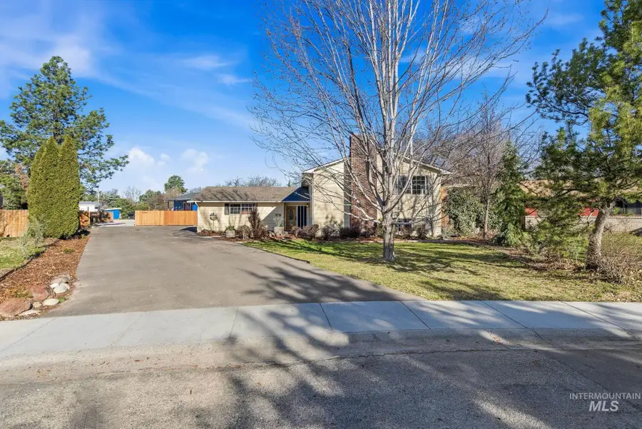 2072 Crystal Way, Boise, ID 83706 - #2