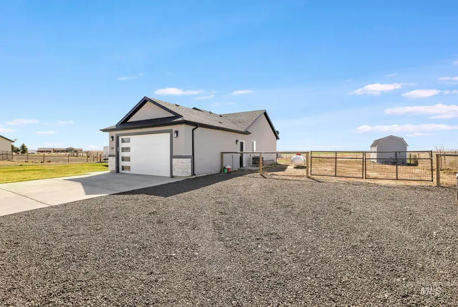 253 Mariposa Cir, Shoshone, ID 83352 - #3