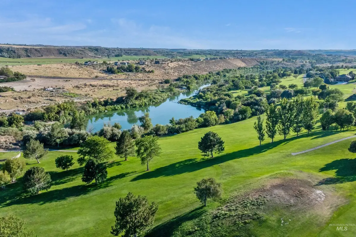 Lot 68A And Lot 68b Block 11 Clear Lake Pud Ph2, Buhl, ID 83316 - #1