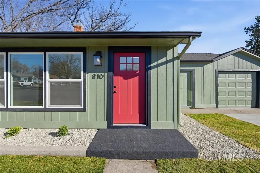 810 E 9th N, Mountain Home, ID 83647 - #2
