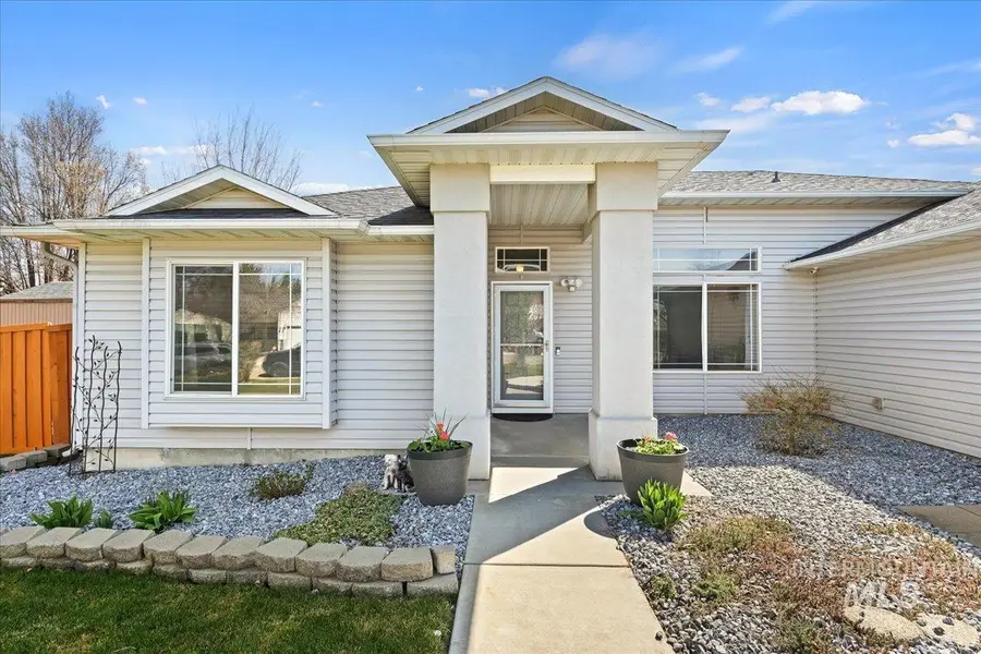 2558 N Rough Stone, Meridian, ID 83646 - #2