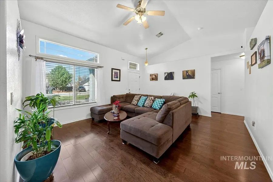 2558 N Rough Stone, Meridian, ID 83646 - #3