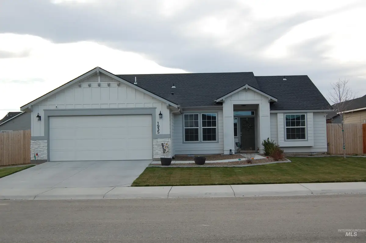 1935 SW Sharpshinned Ave., Mountain Home, ID 83674 - #1