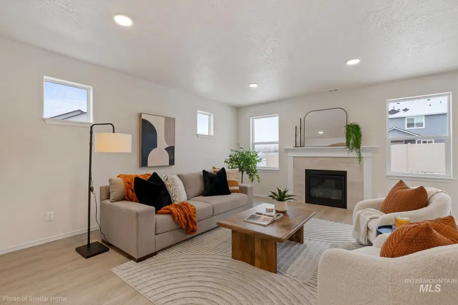 736 SW Mendenhall St #1/1, Mountain Home, ID 83647 - #2