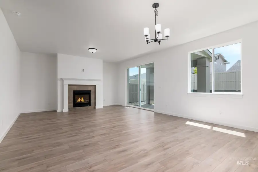 2591 N Morehouse Ave, Eagle, ID 83616 - #3