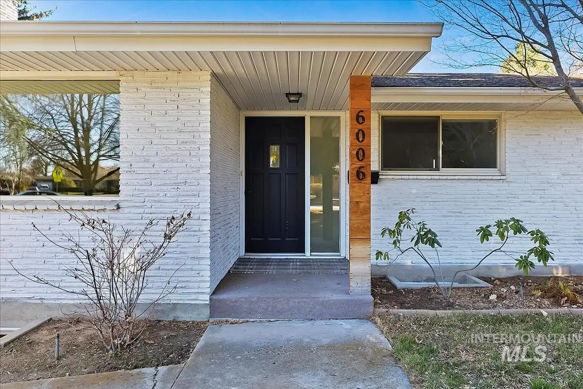 6006 W Poplar Dr, Boise, ID 83704 - #1