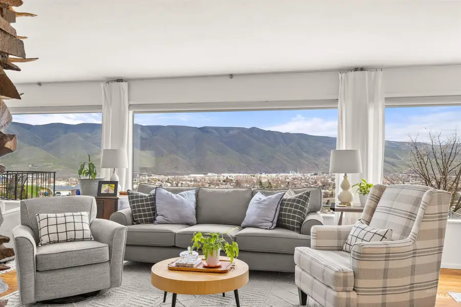 1744 Valleyview Drive, Clarkston, WA 99403 - #3