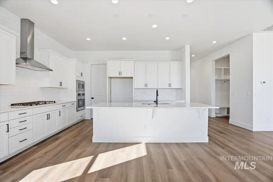 2208 N Kenora Ave, Star, ID 83669 - #3