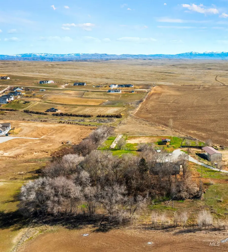 29862 Emmett Rd, Caldwell, ID 83607 - #3
