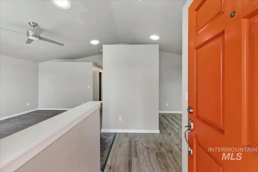 1909 E Glenloch St, Meridian, ID 83646 - #3