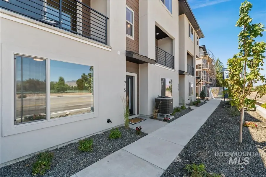 1719 S Federal Way, Boise, ID 83705 - #2