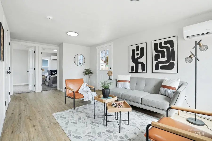 1116 E Washington Ave, Nampa, ID 83686 - #2