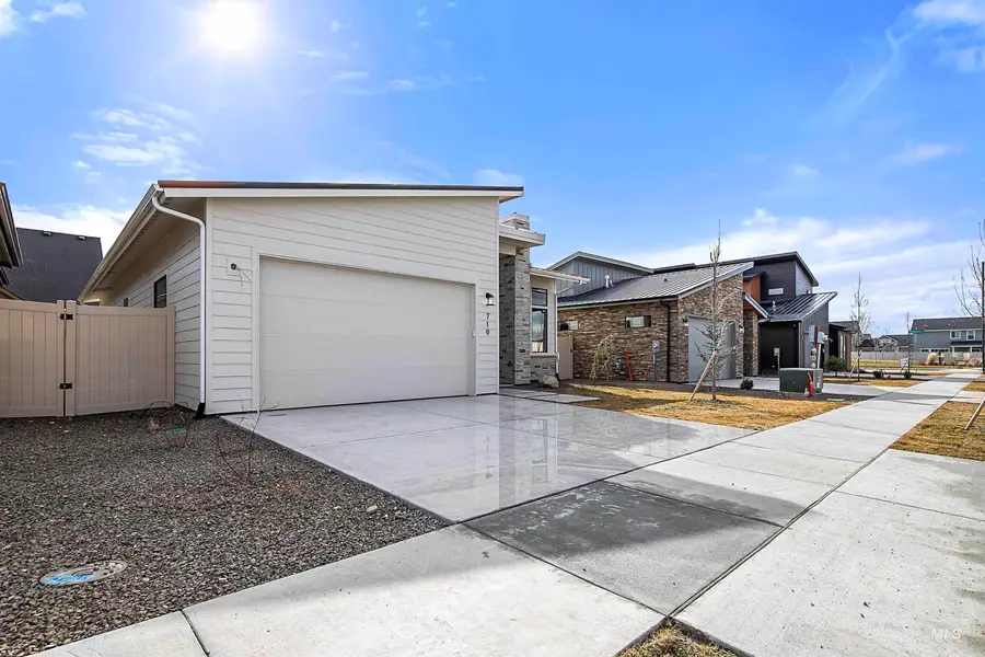 719 W Wrangler, Meridian, ID 83646 - #2