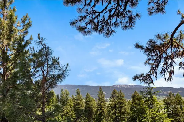 L5 B29 Sorrel Dr, New Meadows, ID 83654