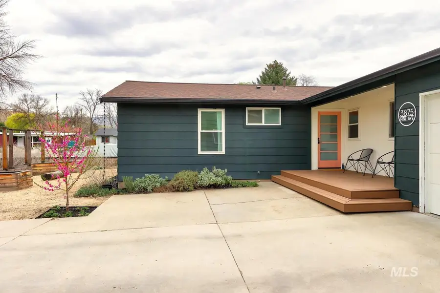 3875 W Pine Ave, Boise, ID 83703 - #3
