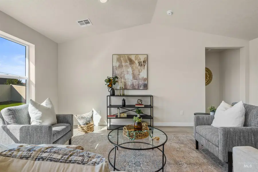 1810 Windhelm St, Caldwell, ID 83605 - #3