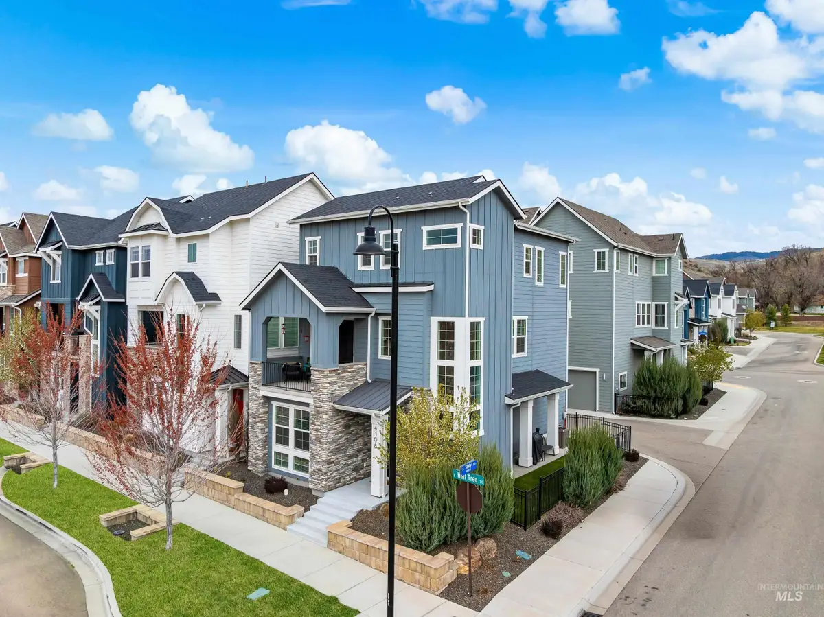 4198 E Wolf Tree St, Boise, ID 83716 - #1