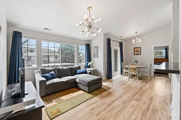 2261 S Challenger Lane #201, Boise, ID 83705