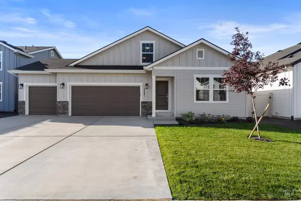 1586 Sw Silverstone Ave, Mountain Home, ID 83647