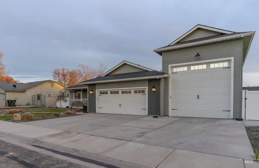 385 W Creekview Dr., Meridian, ID 83646 - #3