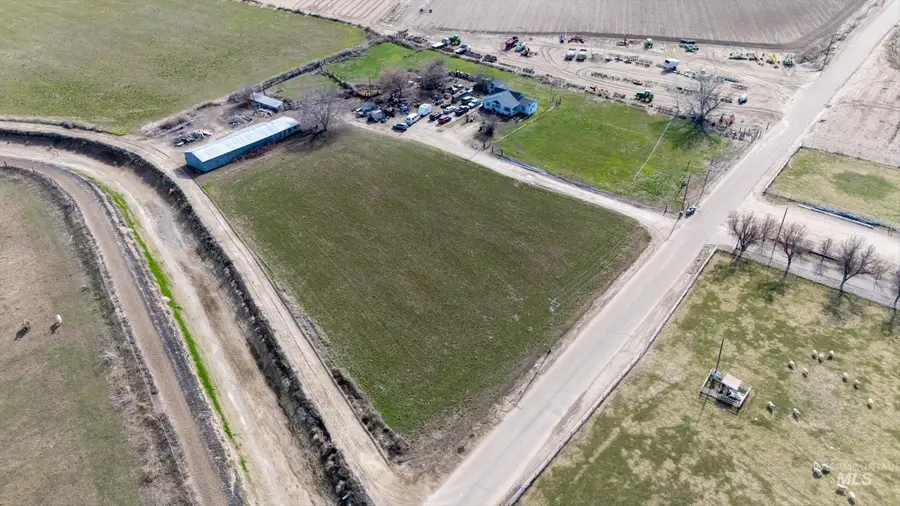 20286 Travis Rd, Wilder, ID 83676 - #2