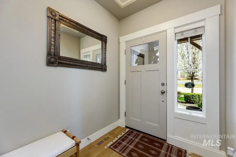 5455 Peppard Ave, Meridian, ID 83646 - #3