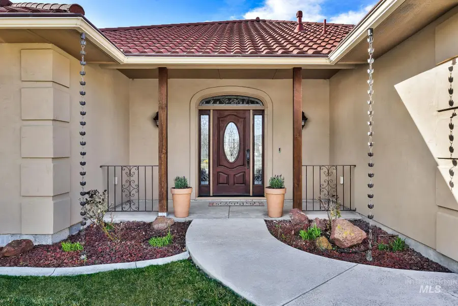 515 W Greenwood St, Nampa, ID 83686 - #2