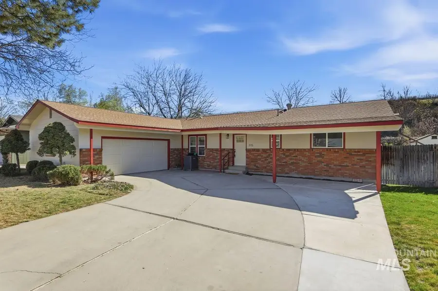 715 S Berwick Dr, Boise, ID 83706 - #2