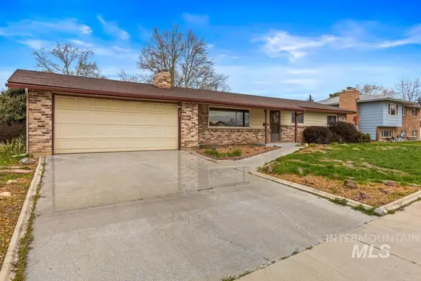 7304 W Cedarwood Dr, Boise, ID 83709