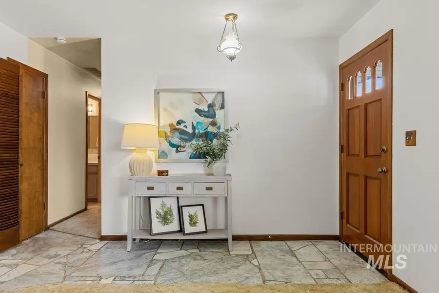 7304 W Cedarwood Dr, Boise, ID 83709 - #3