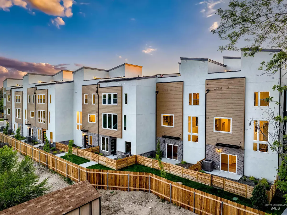 2032 S Mackinnon Ln, Boise, ID 83706 - #1