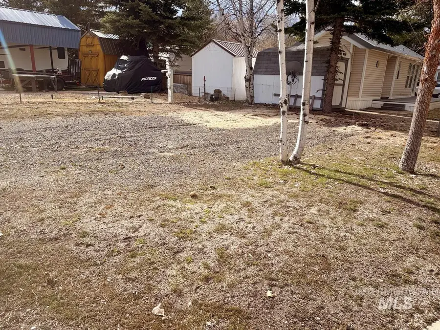 B16 Sawyer Street, Cascade, ID 83611 - #2