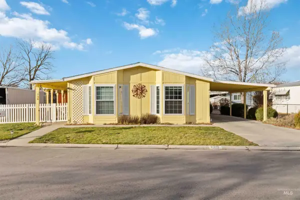 138 Rainbow Dr, Boise, ID 83713