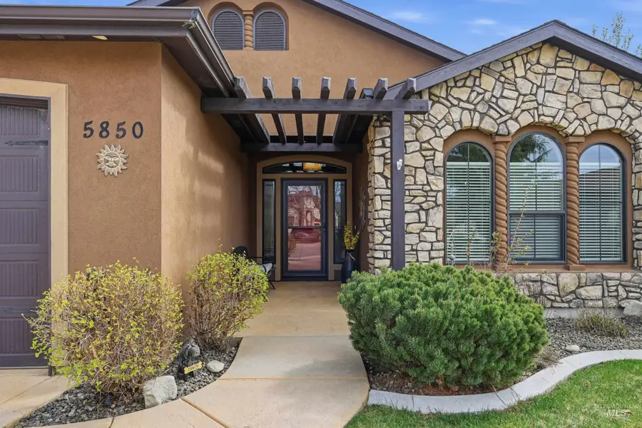 5850 N Rio Lomas Ave., Meridian, ID 83646 - #3