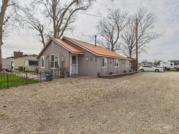 2133 Hollywood Blvd, Emmett, ID 83617