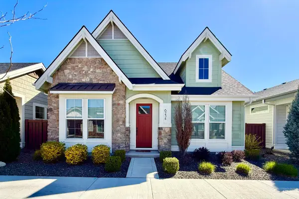 6234 N Bernacchi Ln, Meridian, ID 83646