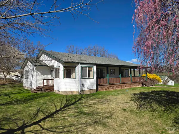 2794 9th Ave., Clarkston, WA 99403