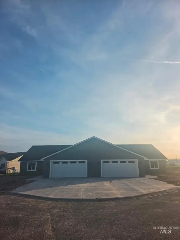 40 Lakeside Loop, Burley, ID 83318