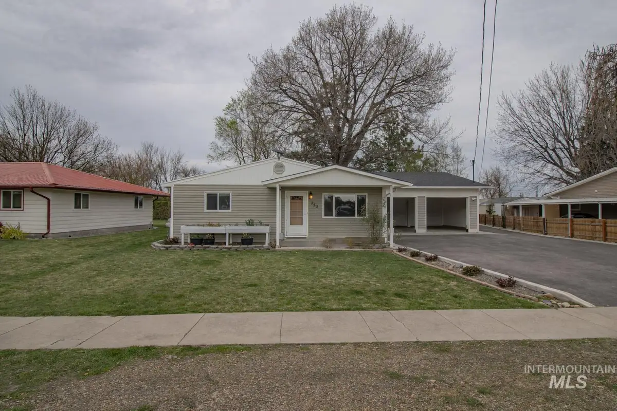 252 SE Boulevard, New Plymouth, ID 83655 - #1