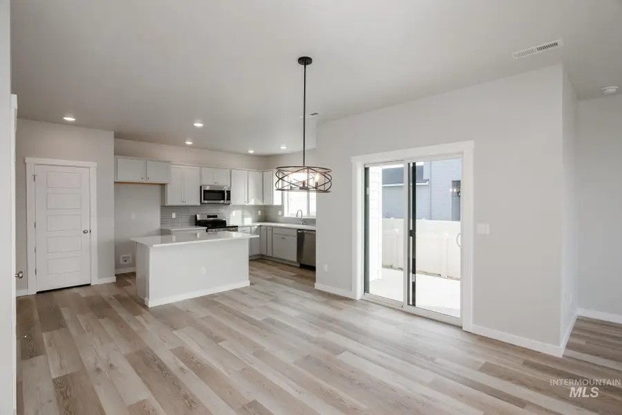 6675 W Fairy Falls Dr, Meridian, ID 83646 - #3