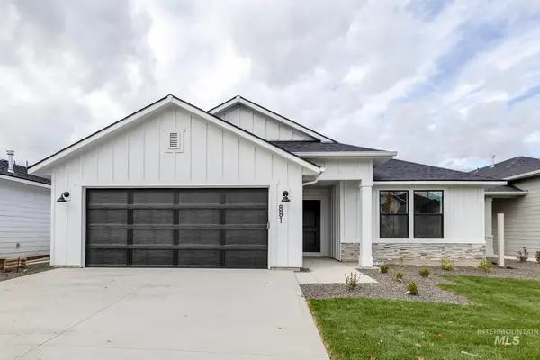 5298 E Phelps Lake Dr, Nampa, ID 83687