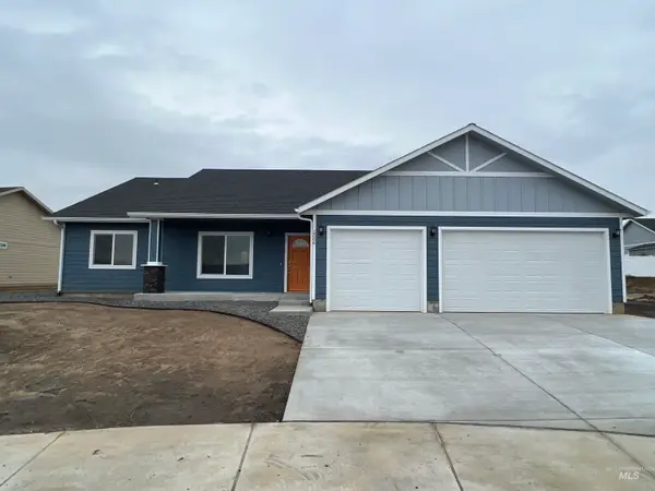 1743 Yellowstone Ct, Lewiston, ID 83501