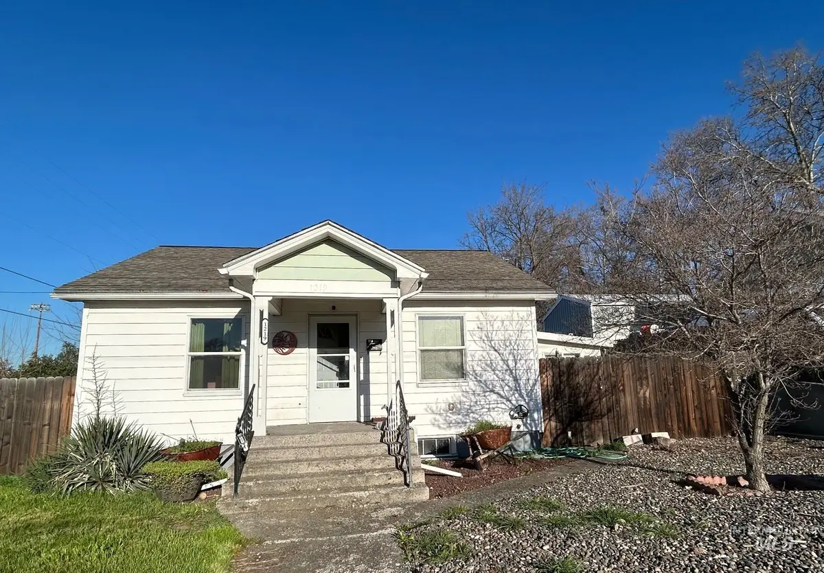 1219 14th St, Lewiston, ID 83501 - #1