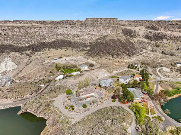 738 & 727 Falls View Drive, Twin Falls, ID 83301