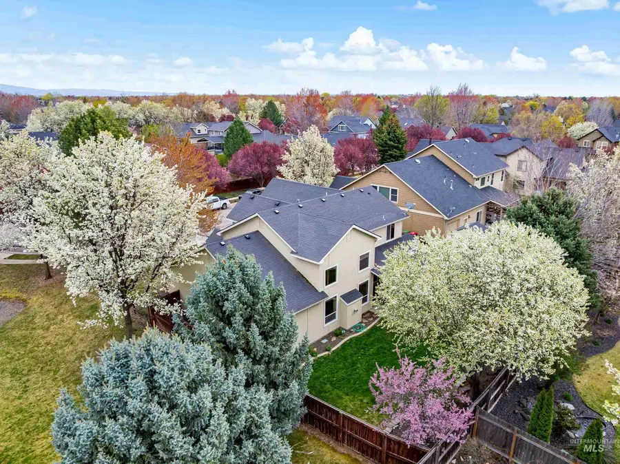 4481 N Diamond Creek, Meridian, ID 83646 - #2