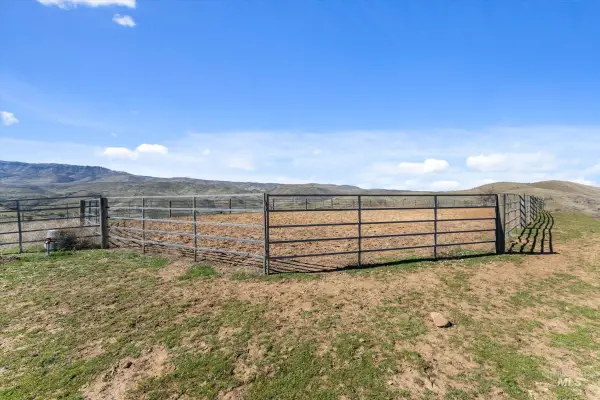 11555 Liberty Rd, Sweet, ID 83670